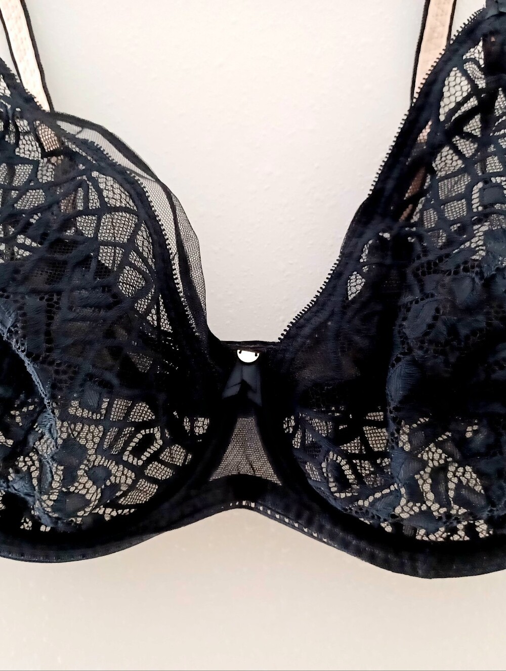 Freya Black Lace Underwire Bra, Size 38G - Picture 3 of 14